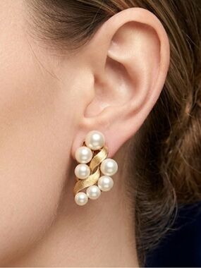 14k solid gold vintage pearl clip on earrings